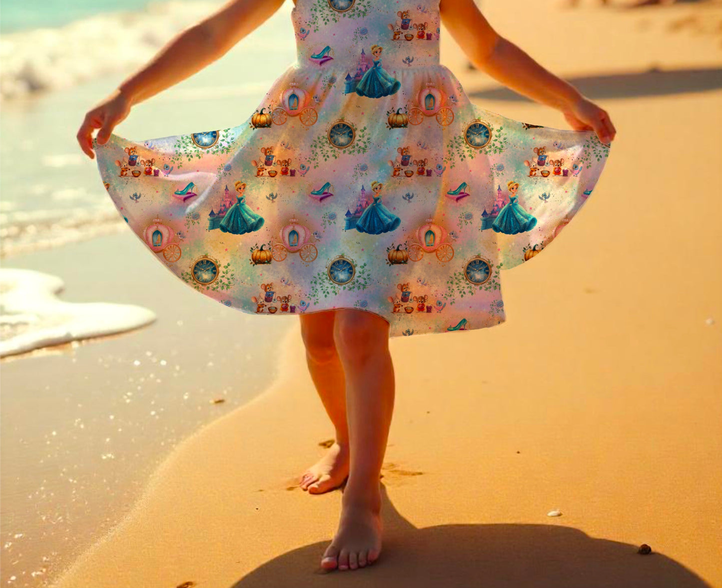 Moonlight Princess Drehkleid Mädchen Detailaufnahme – French Terry handgemacht