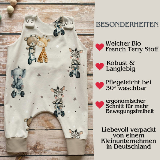 Kleine Abenteurer Baby Strampler beige Vorderansicht – handgemacht Geschenk Geburt