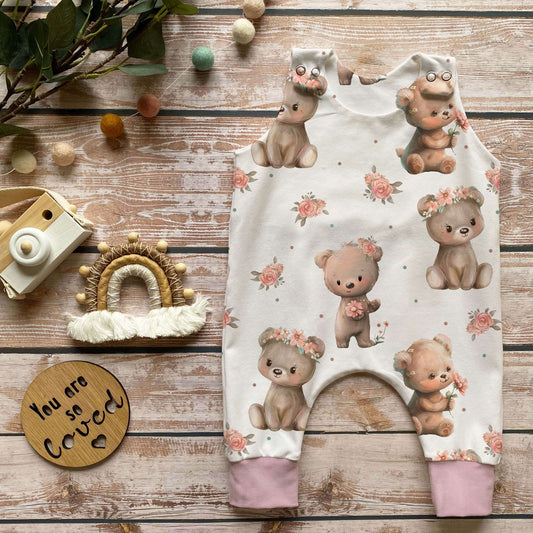 Baby Strampler kleine Bären rosa handgemacht French Terry – Handmade by Kati