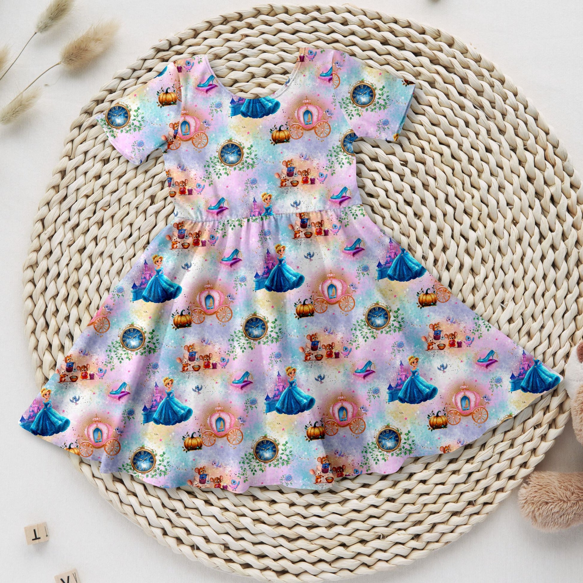 Mädchen Drehkleid Moonlight Princess handgemacht French Terry – Handmade by Kati