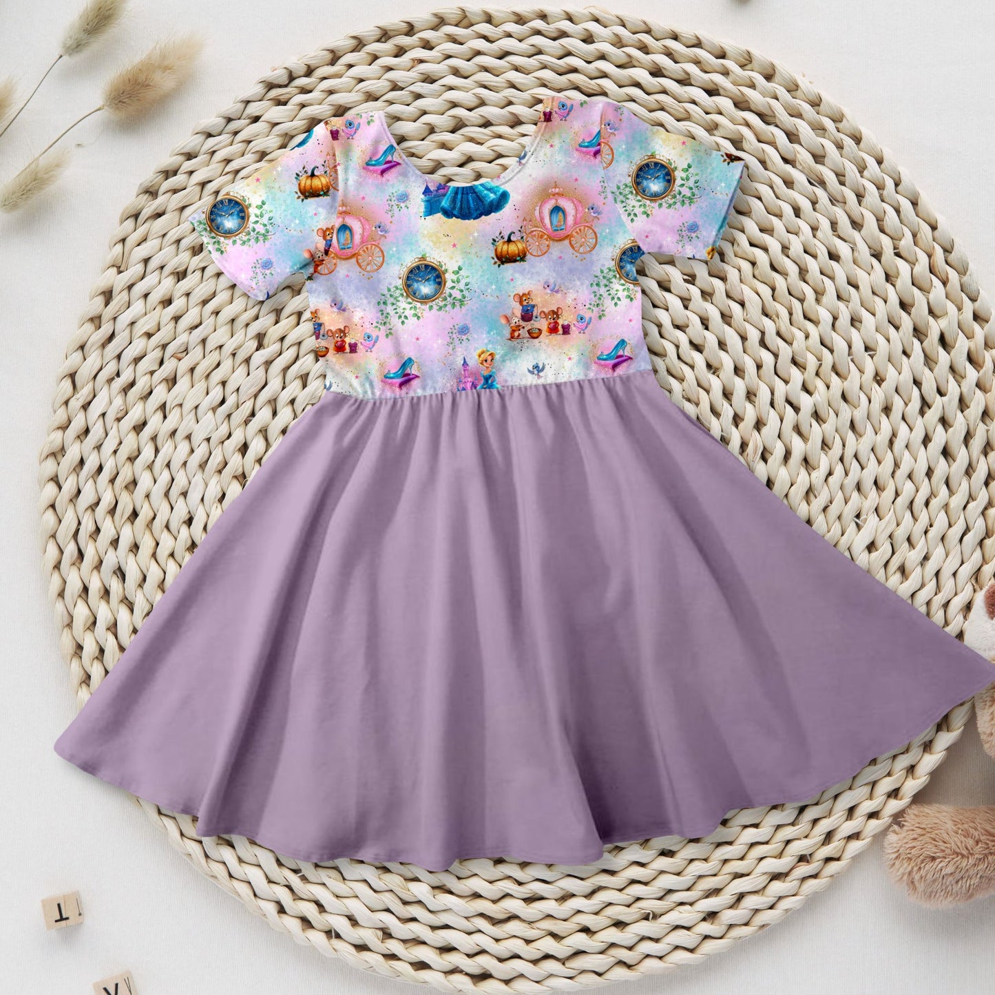 Mädchen Drehkleid Moonlight Princess hell lila Rock French Terry – Handmade by Kati