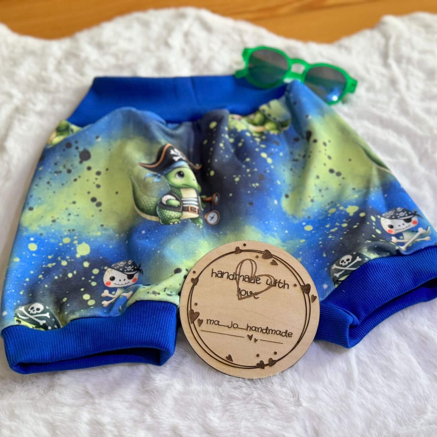 Dino Piraten Kinderstoff French Terry – Dinosaurier Pirat Meterware Jungen
