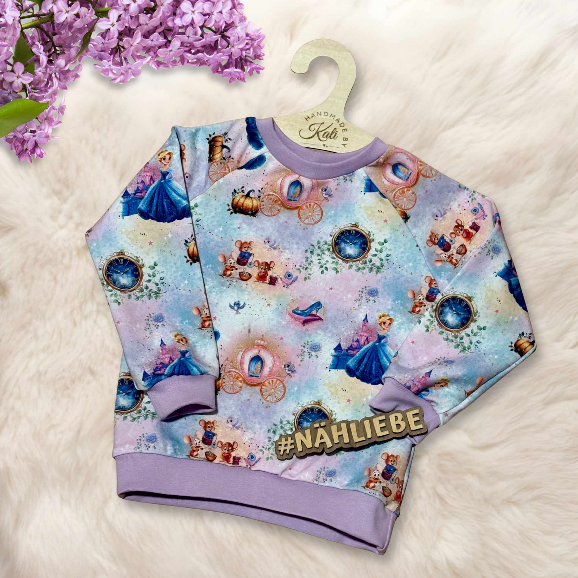 Kinder Sweatshirt Midnight Princess Lavendel handgemacht French Terry – Handmade by Kati