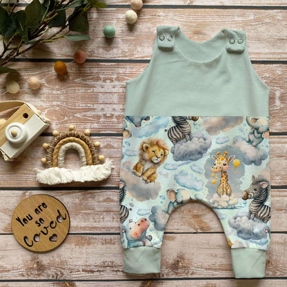 Baby Strampler Safari Träume mint geteilt handgemacht French Terry – Handmade by Kati