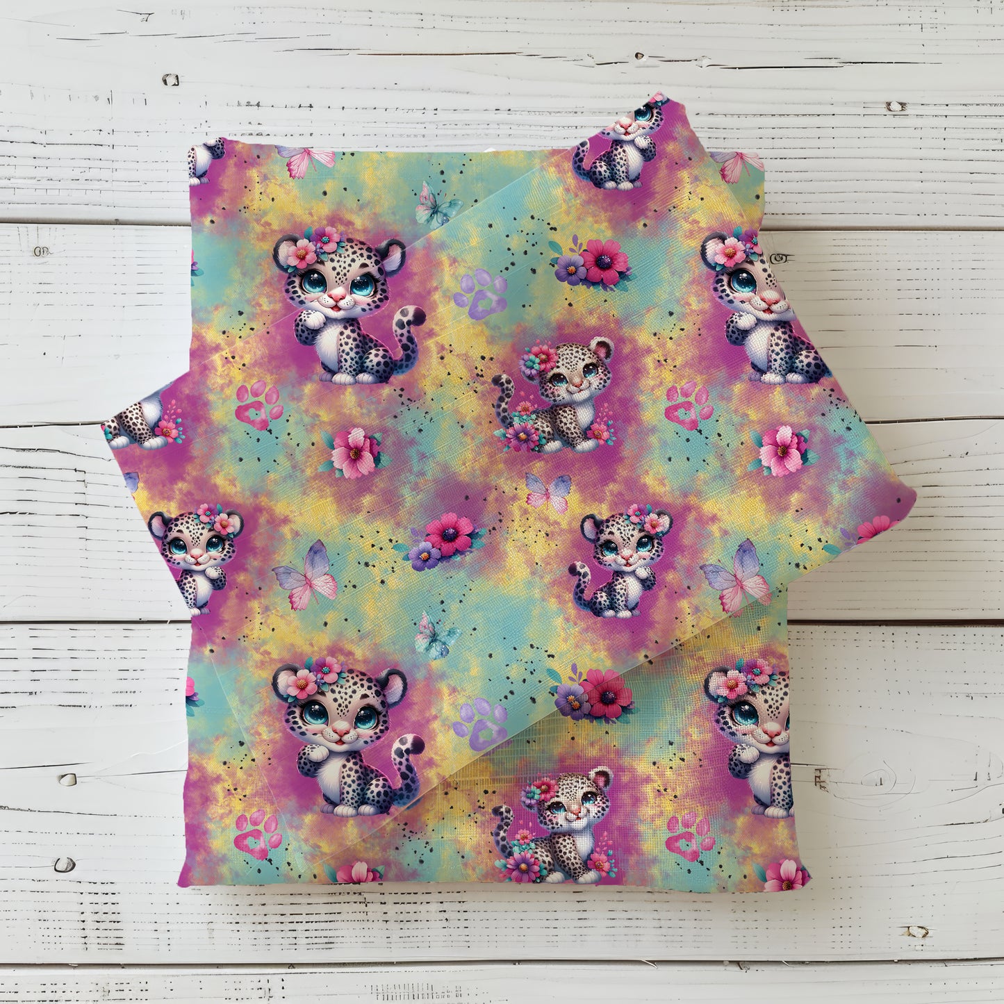 Regenbogen Baby Leo Stoff Detailaufnahme – Kinderstoff Leopard Regenbogen Meterware
