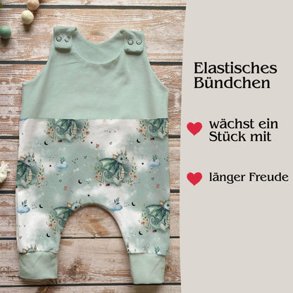 Baby Strampler Drache mint Detailaufnahme – French Terry handgemacht geteilt