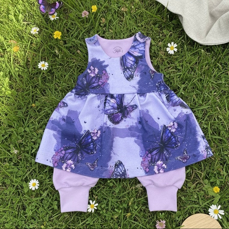 Baby Strampler-Kleid Fliederflug handgemacht French Terry – Handmade by Kati