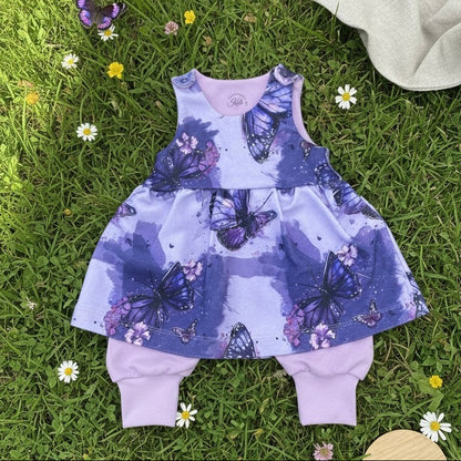 Baby Strampler-Kleid Fliederflug handgemacht French Terry – Handmade by Kati
