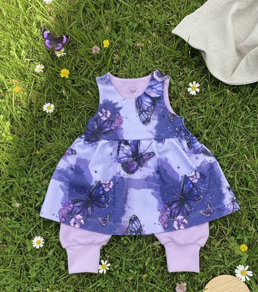 Baby Strampler-Kleid Fliederflug handgemacht French Terry – Handmade by Kati