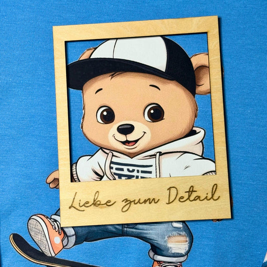 Skater Bär Kinderpullover blau Vorderansicht – Sweatshirt French Terry handgemacht